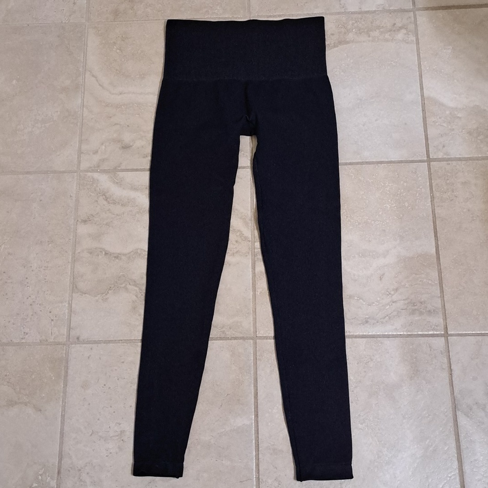 SPANX Love your assets by Sara Blakely, medium dark blue leggings, wore 1x!